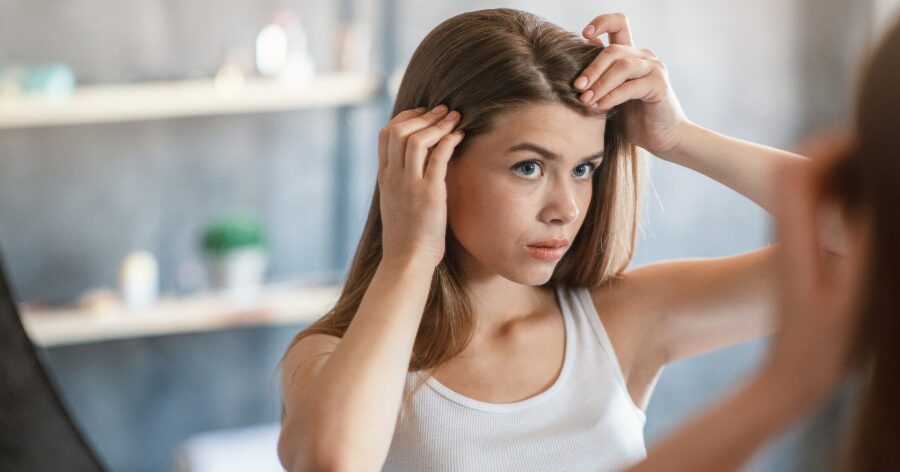 ヘアケアによる肌トラブルを気にしている女性